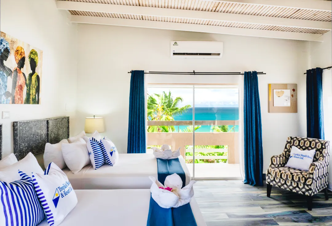 Tropikist - Deluxe Suite Pool View - 2 Beds