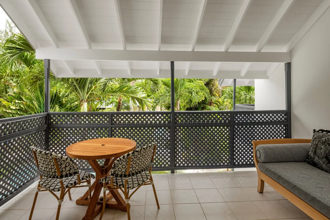 Colony Club -.Junior Suite Pool Garden View Room - Terrace