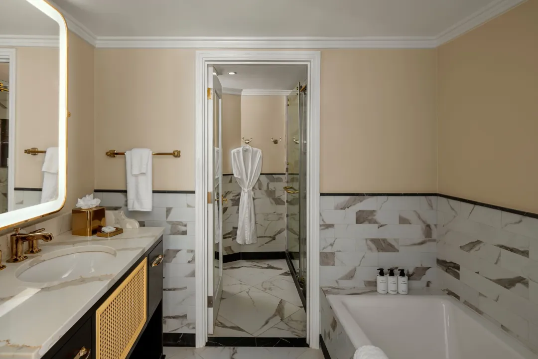 Colony Club - Junior Suite Terrace - Bathroom