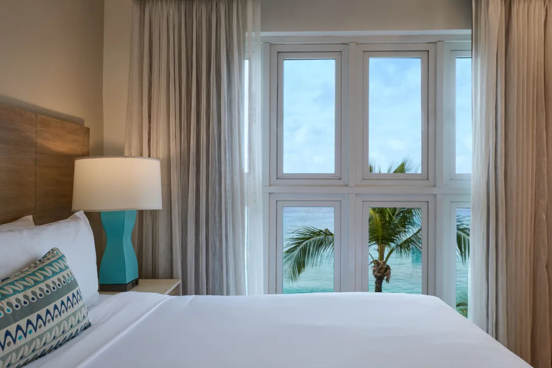 Waves-Hotel-Oceanfront-Split-Room-Bed-Detail