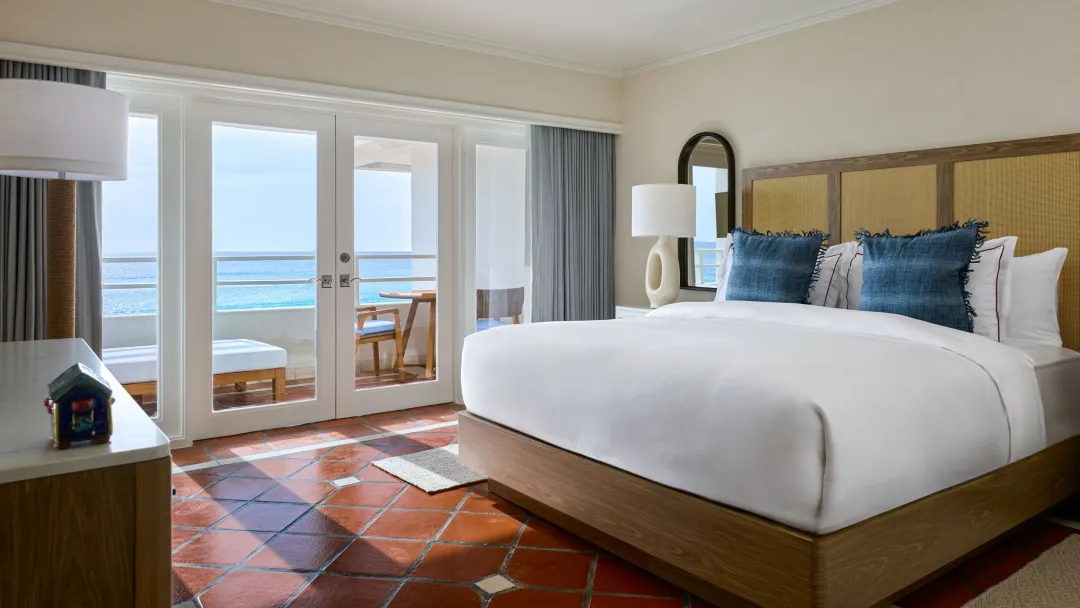 The-House-Ocean-Front-Room