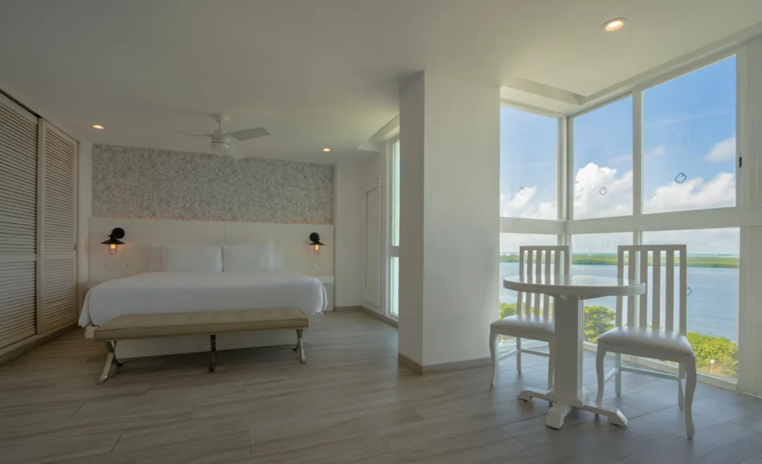 Junior Suite Sunset - King Bed