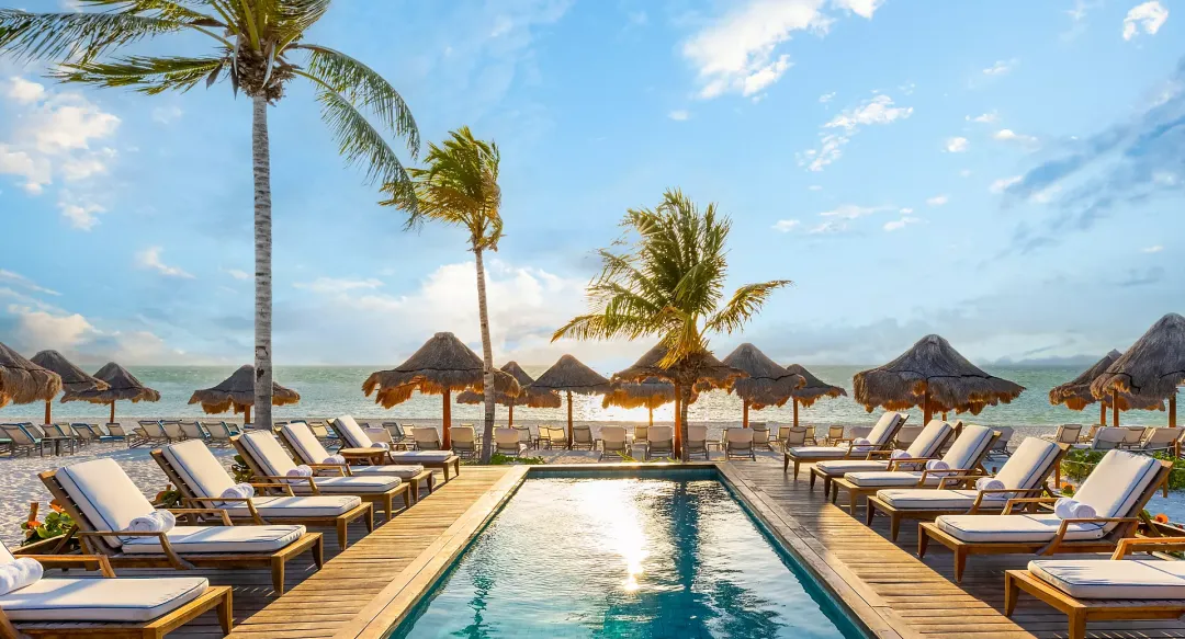 Fairmont Mayakoba - Pool Lounge