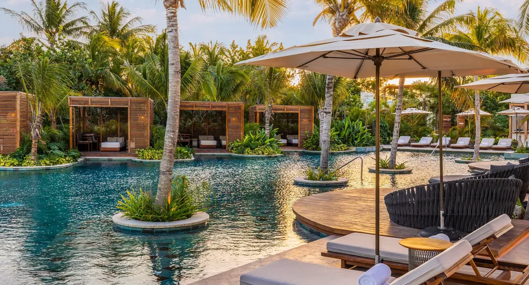 Fairmont Mayakoba - Pool Cabana