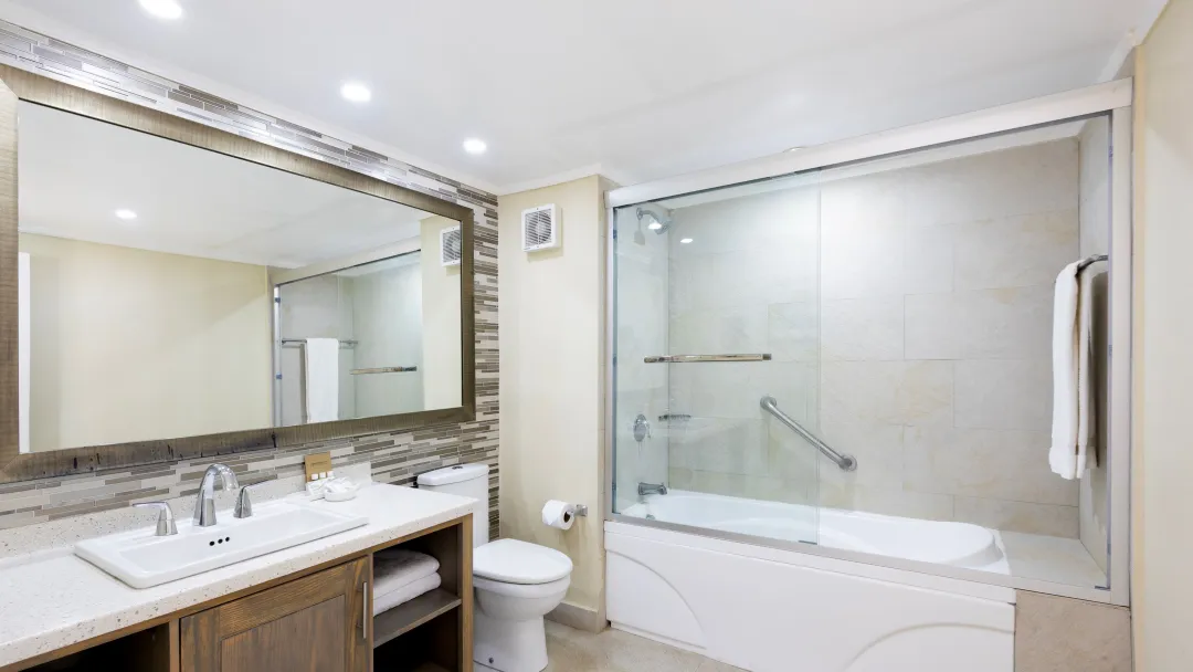 Turtle-Beach-Ocean-View-Junior-Suite-Bathroom