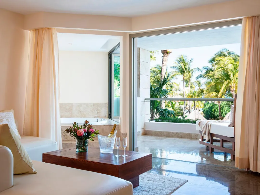 Excellence Club Junior Suite Pool View - Terrace Lounge