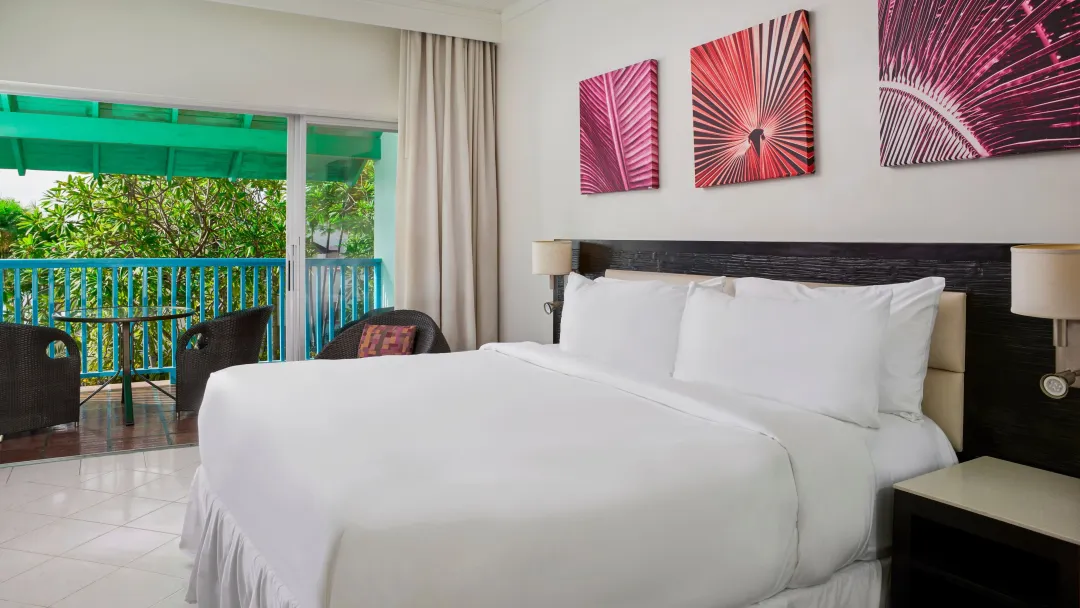 Crystal-Cove-Pool-Garden-View-Room-Balcony