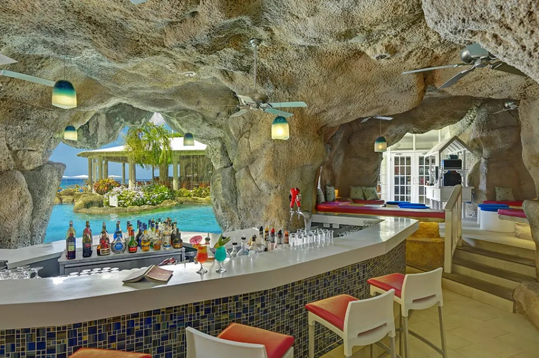 Crystal-Cove-Cave-Bar