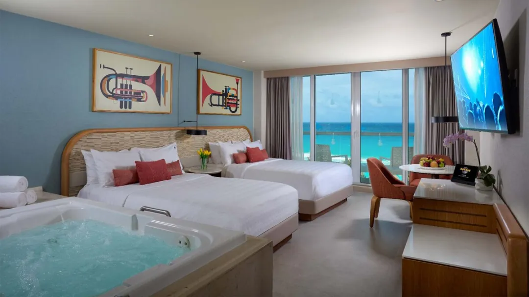 Deluxe Ocean View Room - King Bed
