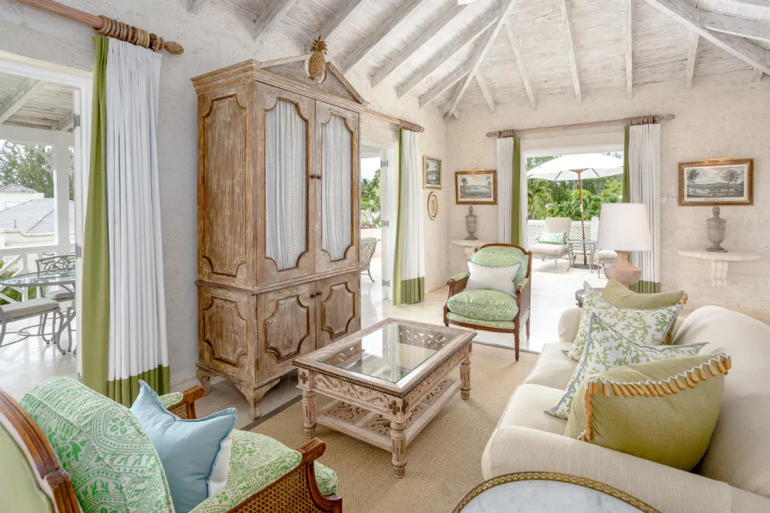 Coral-Reef-Club-Luxury-Plantation-Suite-Living-Room