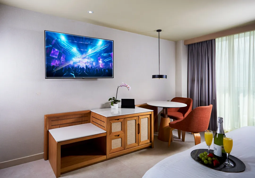 Two Bedroom Deluxe Family Lagoon View - Twin Bed View