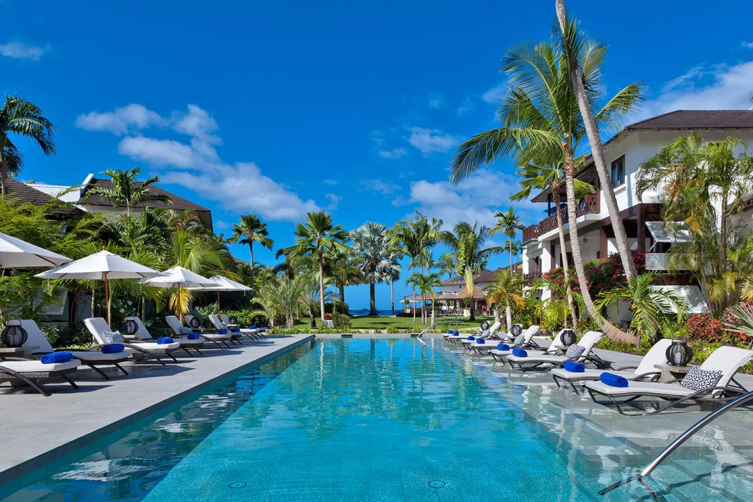 The-Sandpiper-Pool-1