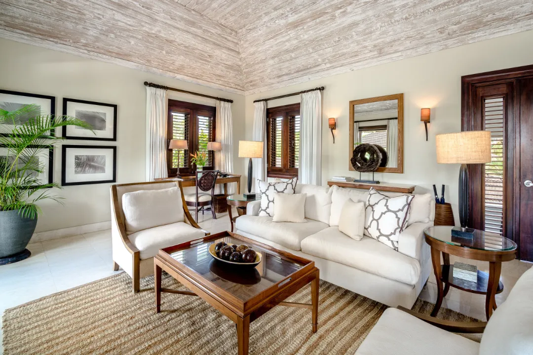 The Sandpiper - Treetop Suite -  Living Room