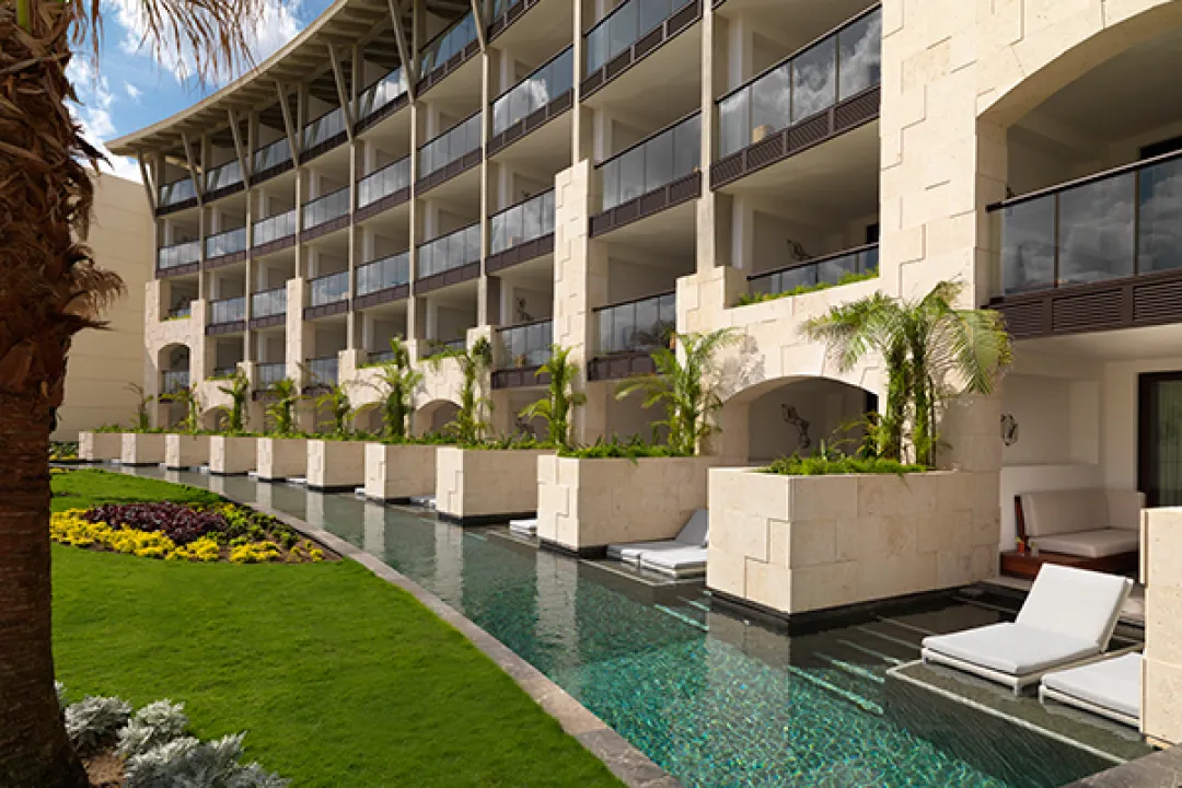 Alcoba Swim up Pool - Swim Up Pool