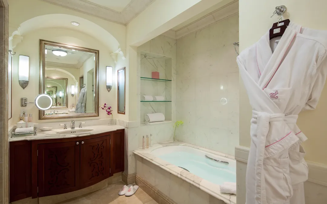 Sandy-Lane-Luxury-Dolphin-Suite-Bathroom