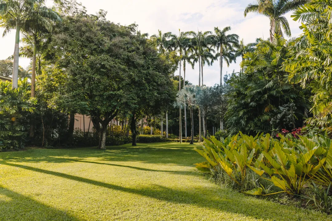 Fairmont-Royal-Pavilion-Garden