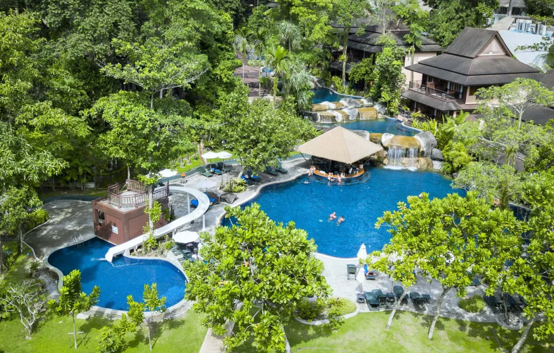Khao-Lak-Merlin-Pool