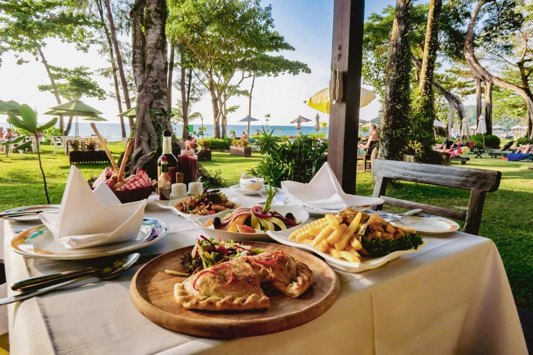 Khao-Lak-Merlin-Beachside-Restaurant