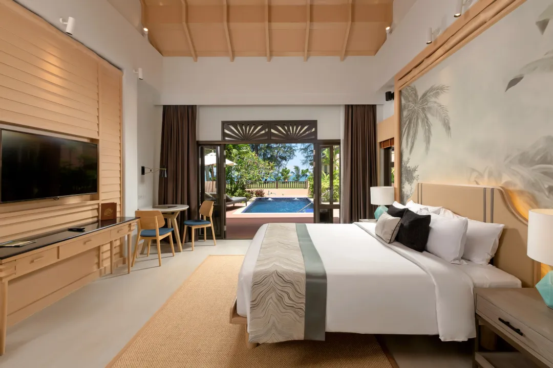 Khao-Lak-Merlin-One-Bedroom-Pool-Villa-King-Bed