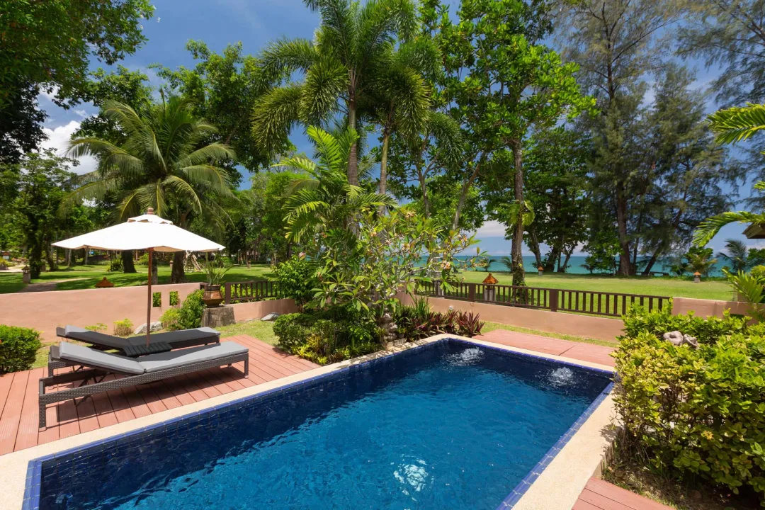 Khao-Lak-Merlin-One-Bedroom-Pool-Villa-Pool-Area