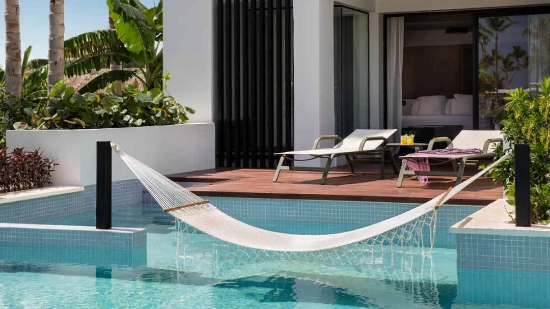 Odysseys Travel - Finest Punta Cana - Junior Swim up Suite - Pool View