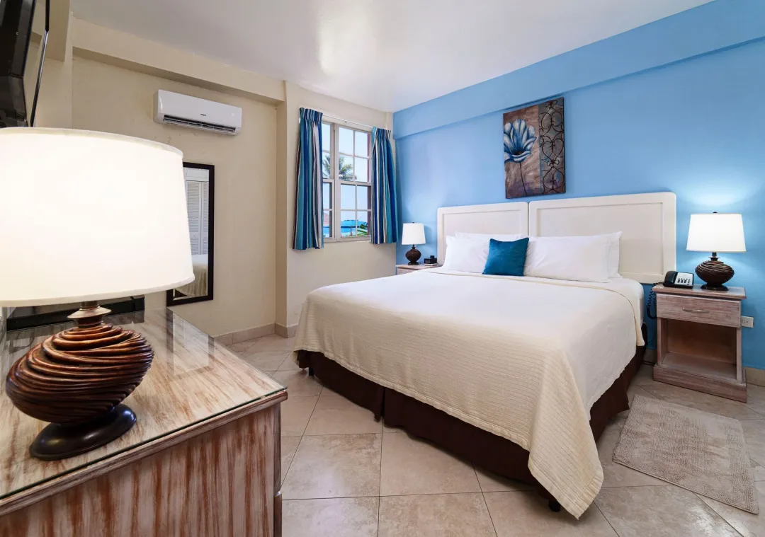 Southern-Palms-Beach-Resort-Barbados-Garden-View-Room-King-bed