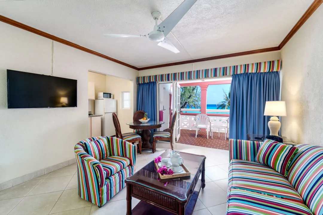 Southern-Palms-Beach-Resort-Luxury-Suite-Detail