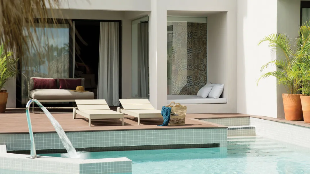 Odysseys Travel - Excellence El Carmen - Terrace Suite with Plunge Pool - Pool with Lounge