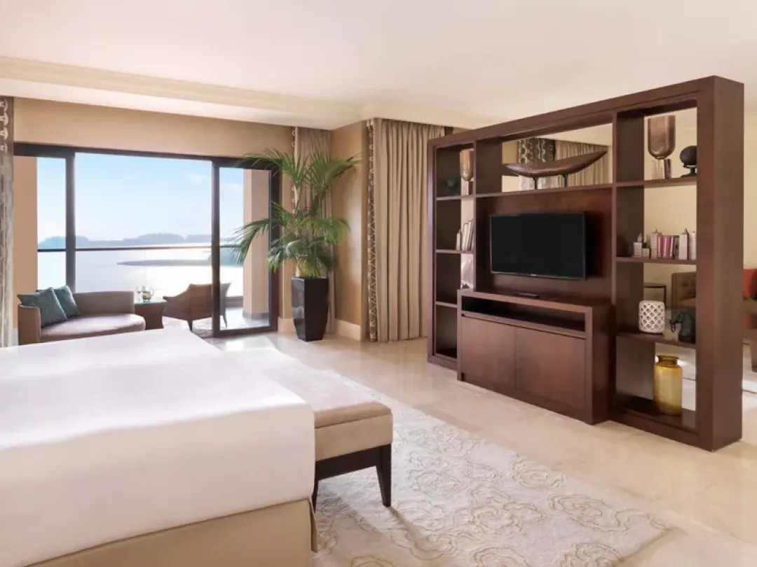 Fairmont-The-Palm-Oceanfront-Room