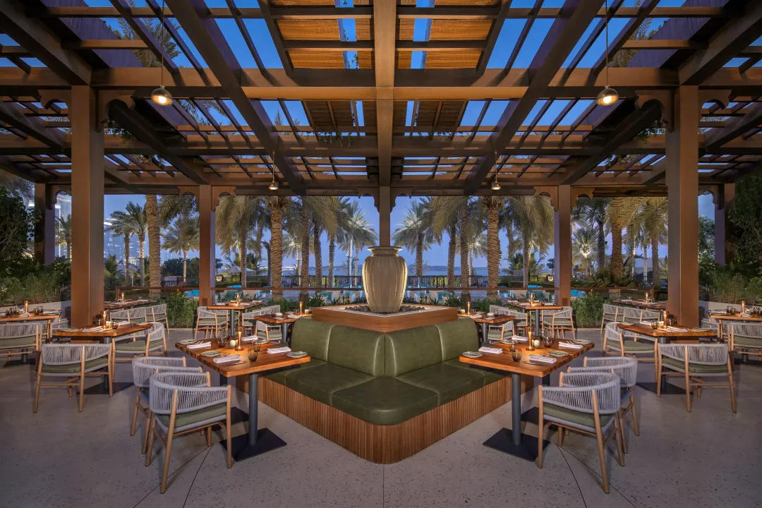 Fairmont-The-Palm-Flow-Kitchen