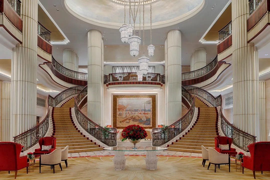 St.-Regis-Abu-Dhabi-Grand-Entrance