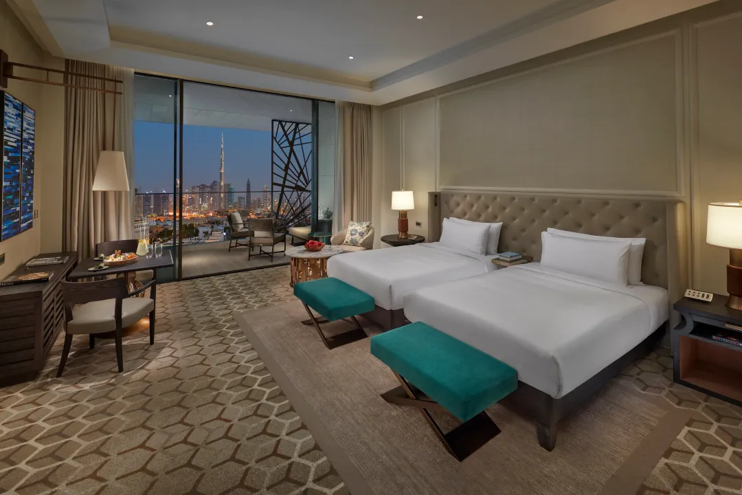Mandarin-Oriental-Jumeirah-Club-Skyline-View-Room