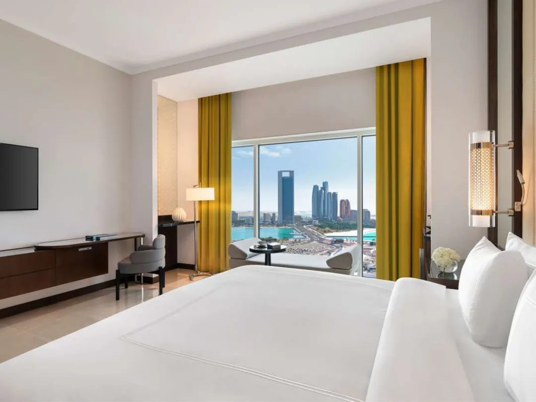 Rixos-Marina-Abu-Dhabi-Deluxe-Room-Corniche-View