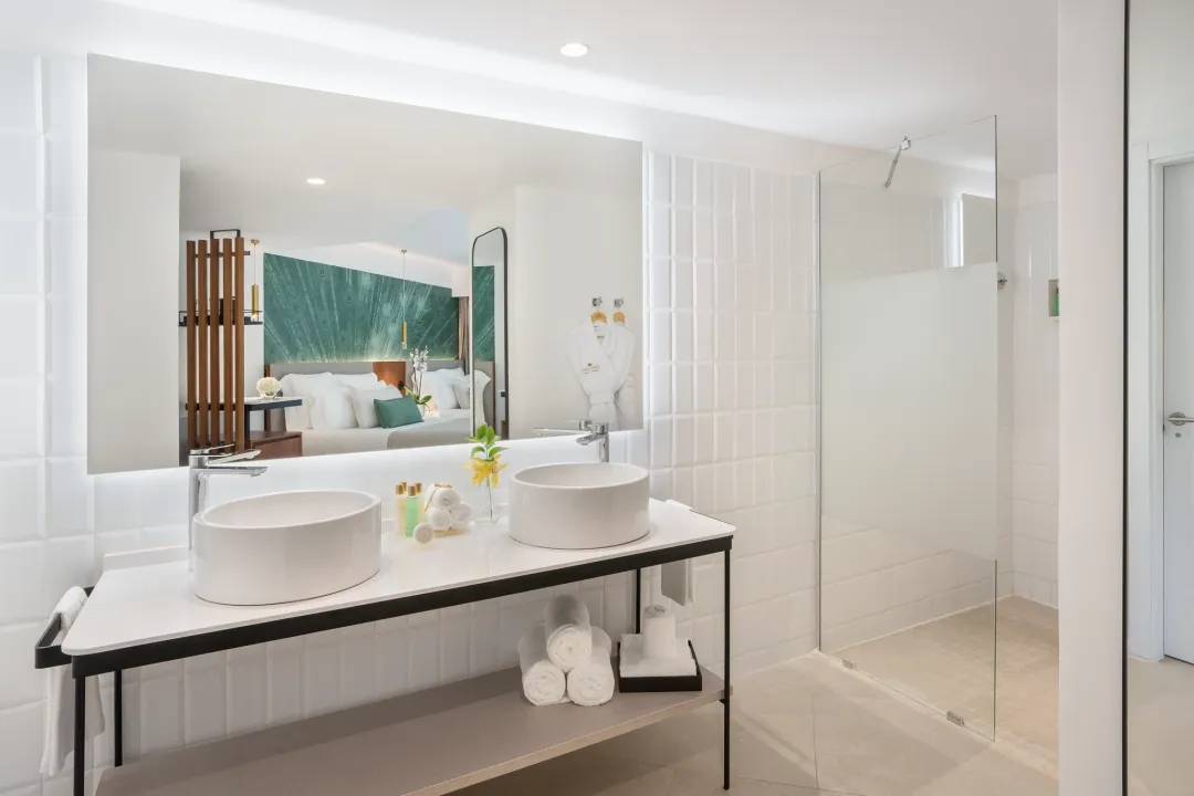 Odysseys Travel - Dreams Flora - Preferred Club Junior Suite Tropical View - Bathroom