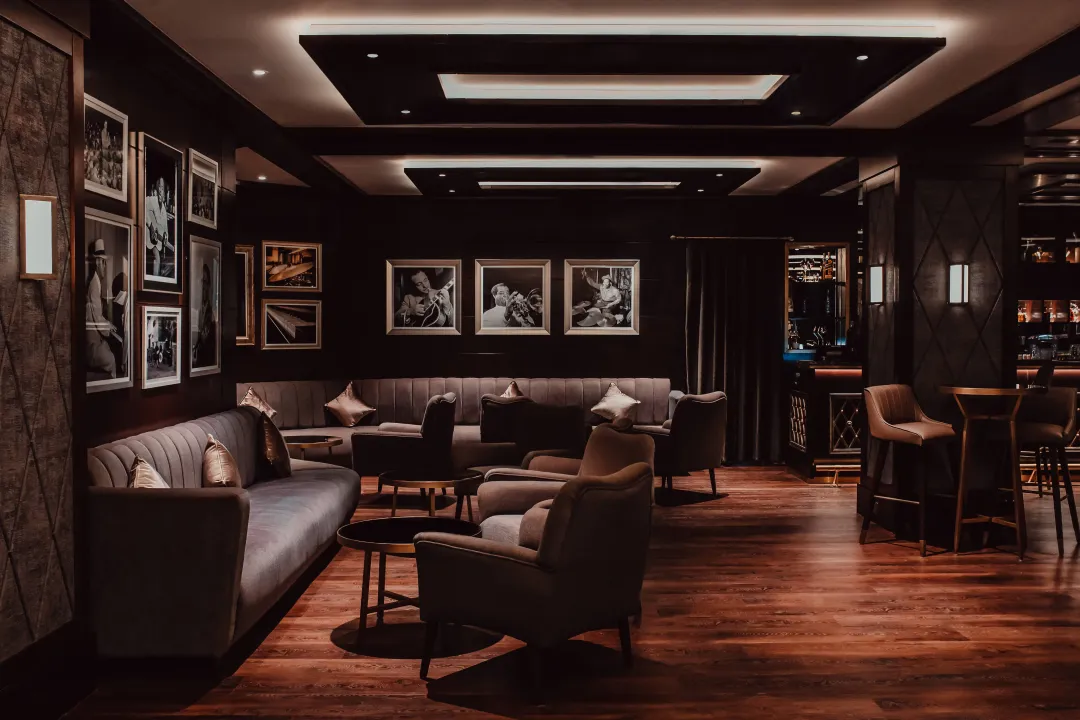 Al-Bustan-Palace-Lounge