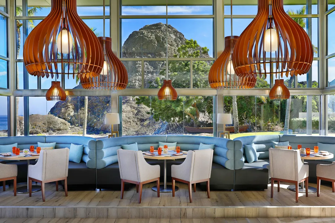 Al-Bustan-Palace-Restaurant