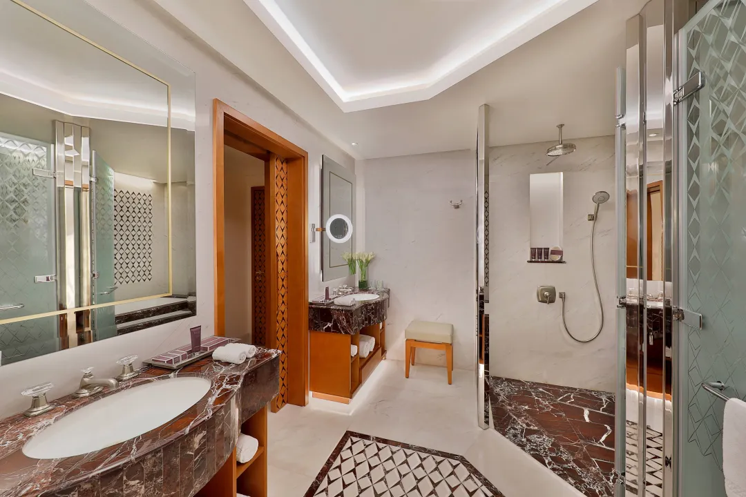 Al-Bustan-Palace-Bathroom