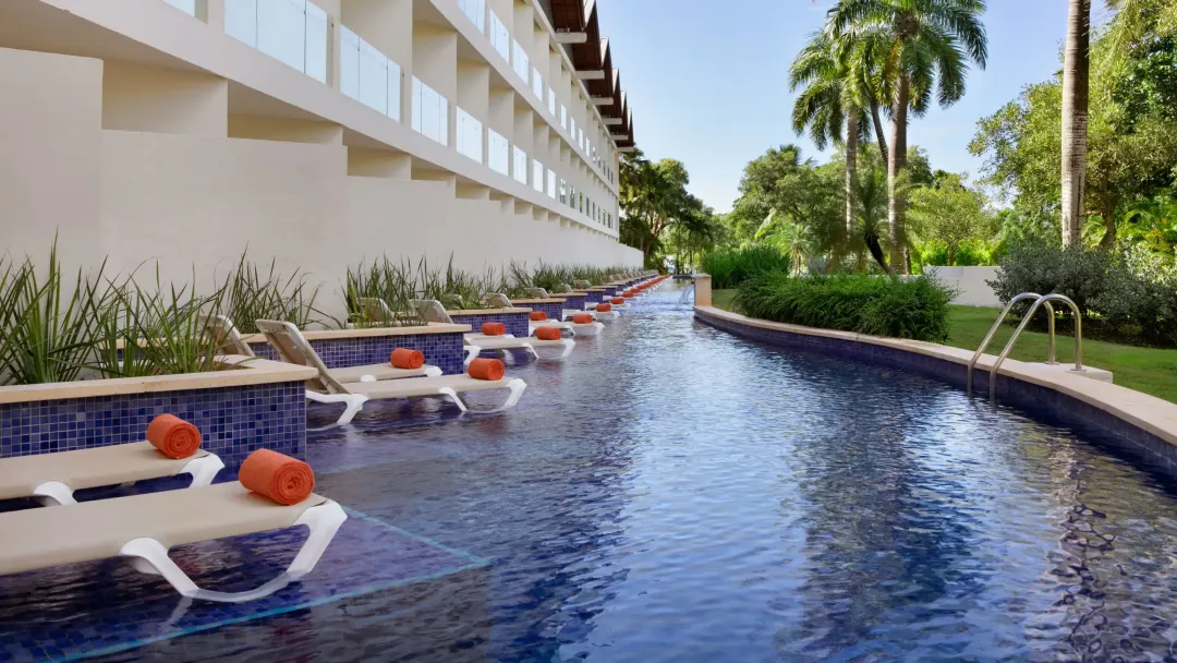 Odysseys Travel - Dreams La Romana Resort and Spa - Swim-Out Pool