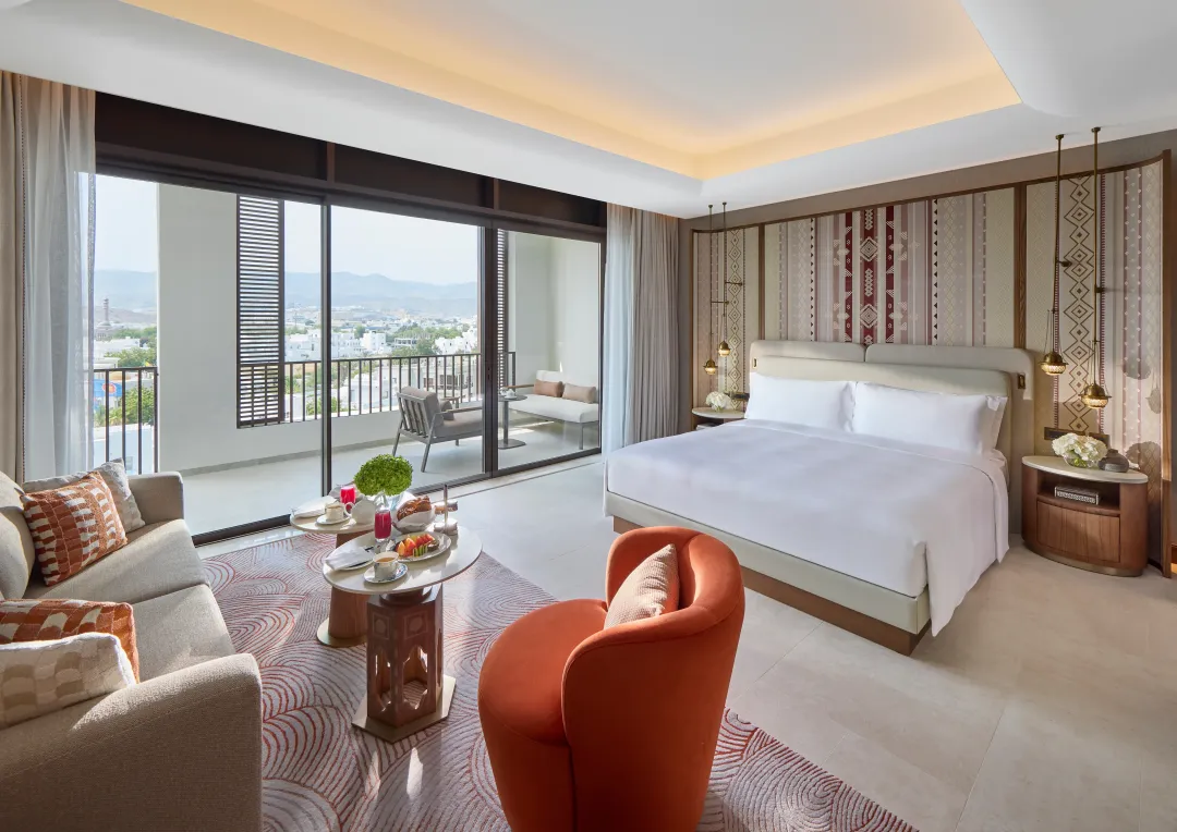 Mandarin-Oriental-Deluxe-Mountain-View-Room-King-Bed