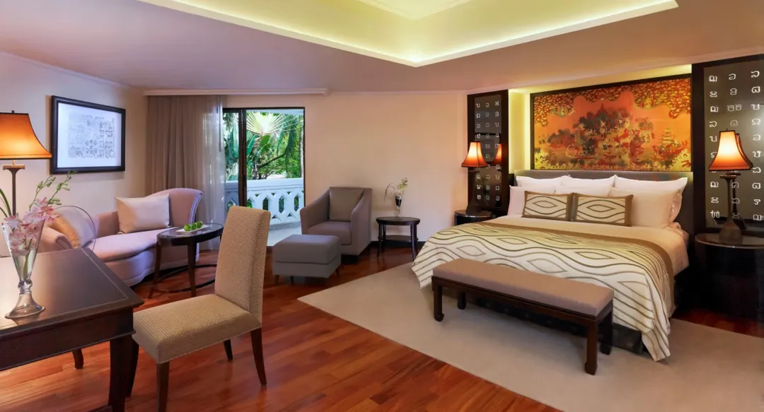 Anantara-Riverside-Bangkok-Deluxe-Junior-Suite