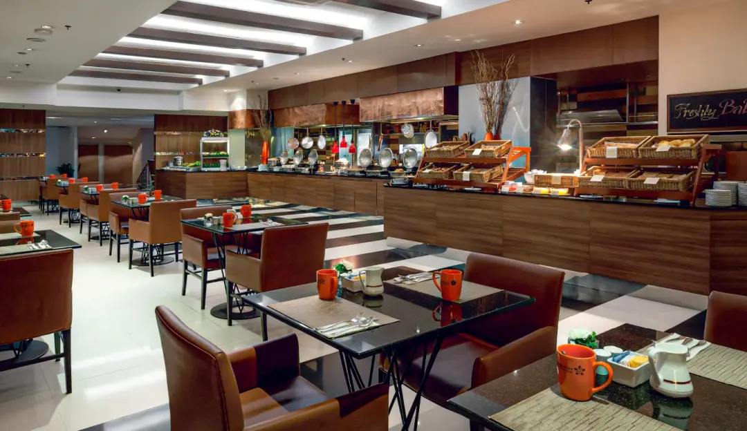 Rembrandt-Hotel-Bangkok-Red-Pepper