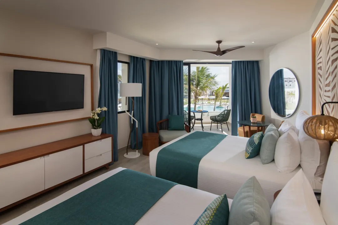 Junior Suite Pool View - Twin Bed