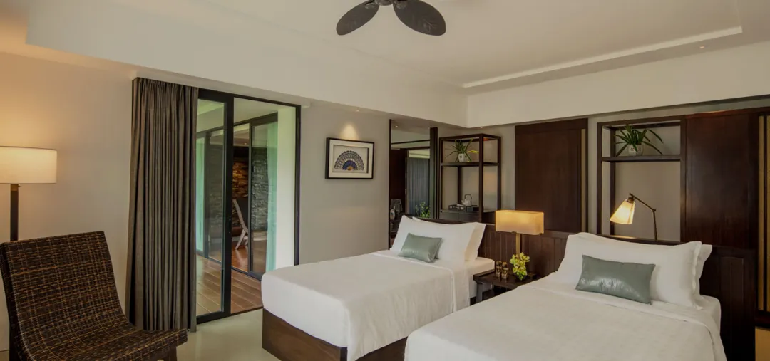 The-Residence-Bintan-One-Bedroom-Garden-Terrace-Bedroom