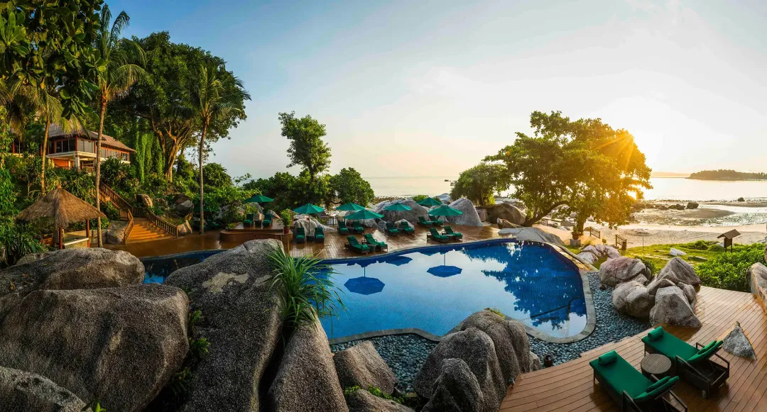 Banyan-Tree-Bintan-Beach-Pool