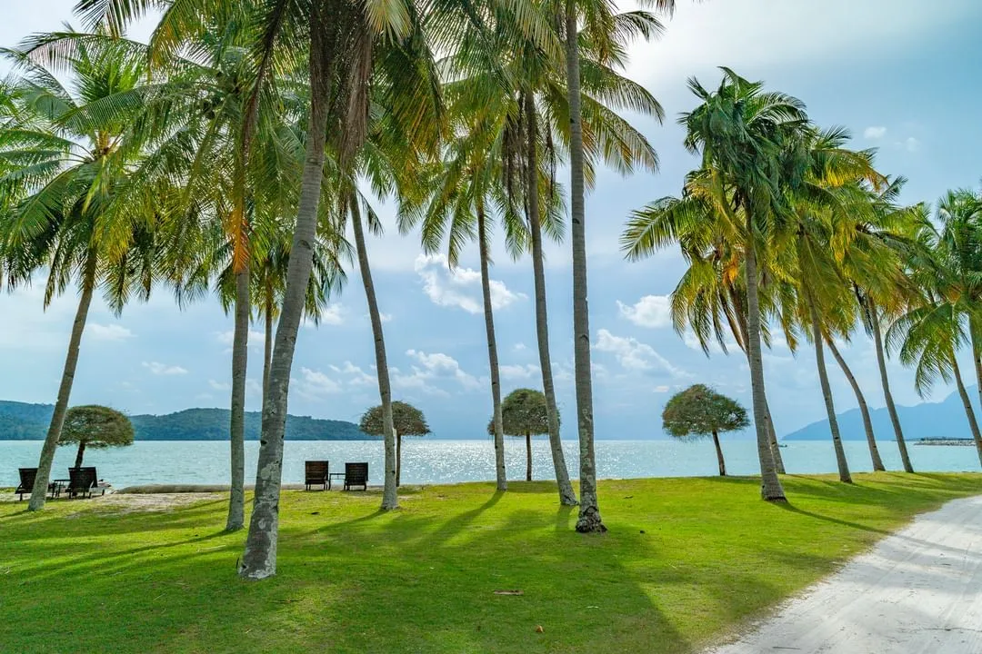 Pelangi-Beach-Resort-and-Spa-Langkawi-Beach-and-Garden