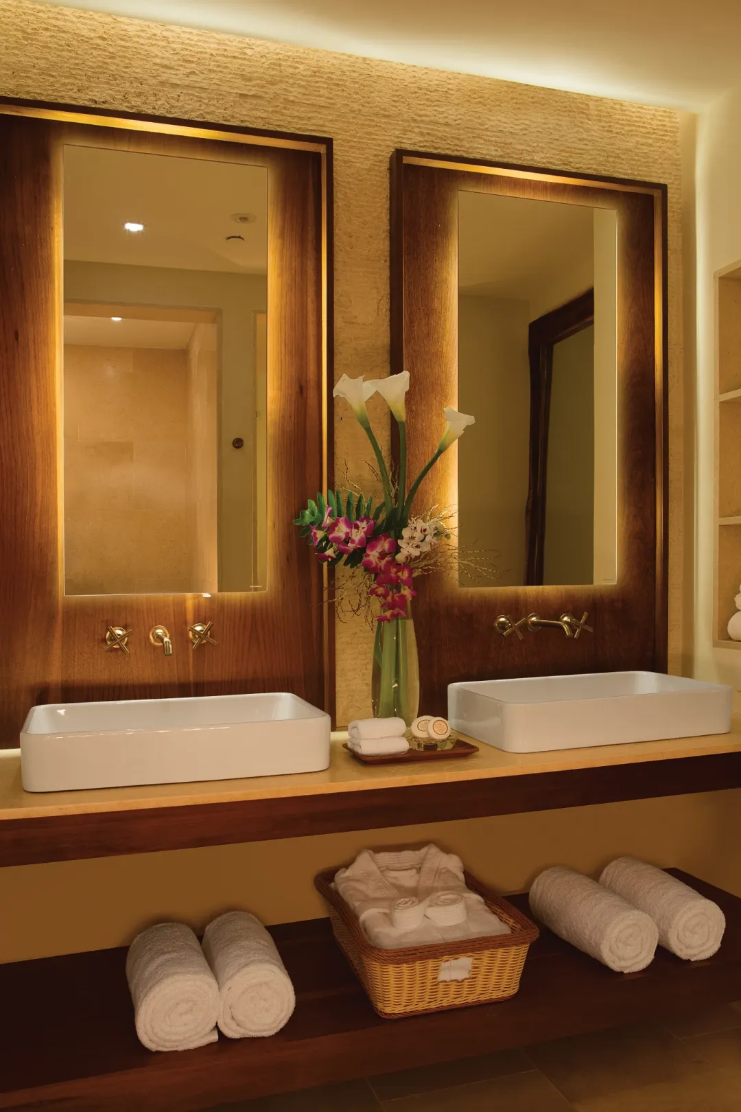 Junior Suite - Bathroom