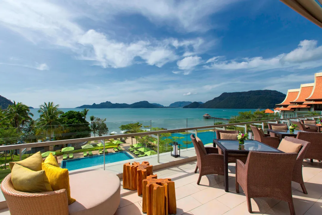 The-Westin-Langkawi-Breeze-Lounge