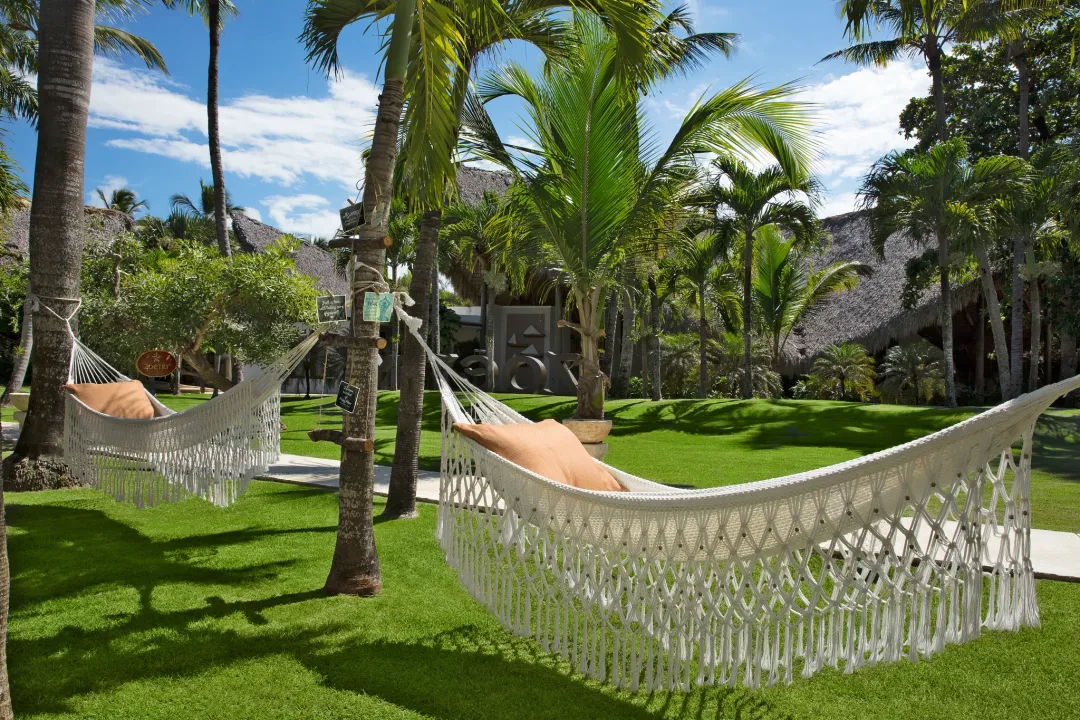 Zoetry Agua Punta Cana - Garden Hammocks Lounge