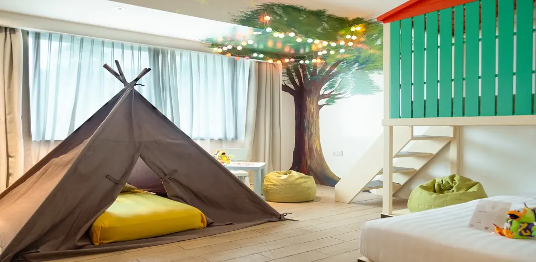 Shangri-La-Golden-Sands-Executive-Room-Kids-Room