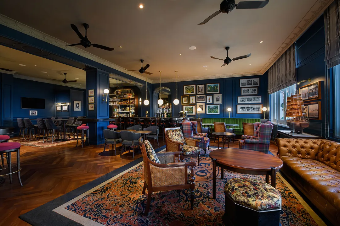 Easter and Oriental - Bar